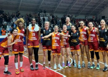Galatasaray, İzmit Belediyespor’u geçip yarı finale yükseldi!