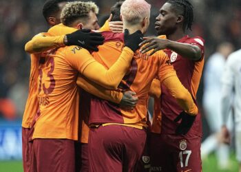 Galatasaray, RAMS Park’ta Rizespor’a gol oldu yağdı!