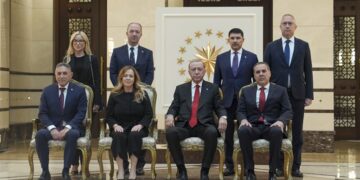 Büyükelçiler, Cumhurbaşkanı Erdoğan’a güven mektubu sundu