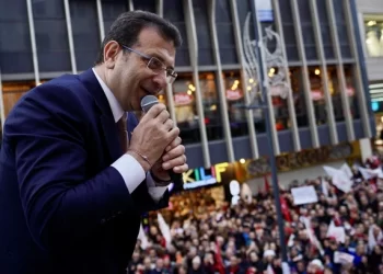 İmamoğlu’dan Kurum’a İstanbul göndermesi