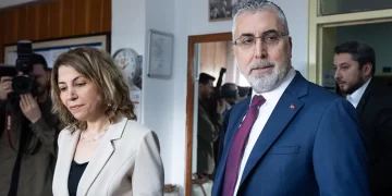 Bakan Işıkhan: Yerel yöneticilerimizle birçok projeye imza atacağız