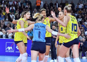 Kupa Voley’de şampiyon Fenerbahçe Opet!