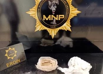 Muş’ta durdurulan otobüsteki yolcunun ayağındaki alçıdan uyuşturucu çıktı!