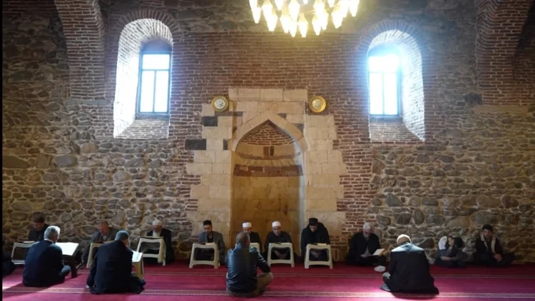 mus ta ramazan ayinin ilk mukabelesi basladi habermeydan