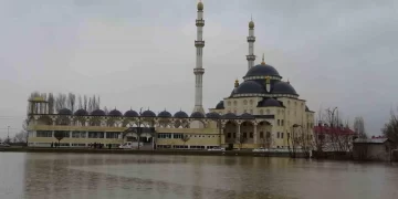 Muş’ta sağanak yağış sonrası Muş Ovası sular altında kaldı!