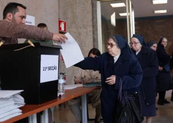 Portekiz sandıkta: Seçim süreci başladı