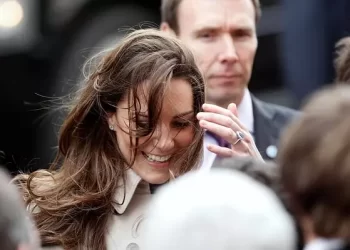 Prenses Kate Middleton geçirdiği ameliyat sonrası ilk kez görüntülendi