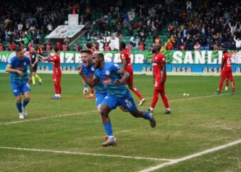 Rizespor, geriden gelerek Gaziantep FK’yı mağlup etti!