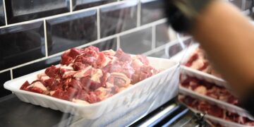 Samsun Belediyesi, ihtiyaç sahiplerine kırmızı et desteği sağlıyor