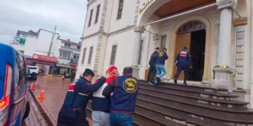 Sinop’ta hırsızlık şüphelisi 3 kişi gözaltına alındı!