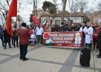 Sinop’ta, Sağlık Çalışanlarından Filistin’e destek için ‘Sessiz Yürüyüş’