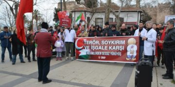 Sinop’ta, Sağlık Çalışanlarından Filistin’e destek için ‘Sessiz Yürüyüş’