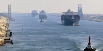 Süveyş ve Panama sorunları, küresel ticareti etkiliyor