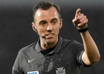 UEFA, Union Saint Gilloise-Fenerbahçe maçının hakemini açıkladı!