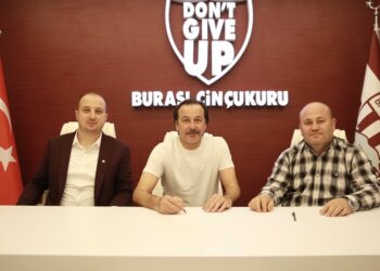 Yusuf Şimşek Bandırmaspor ile anlaştı!