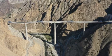 Yusufeli Viyadüğü inşası tamamlandı