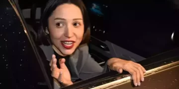 Zeynep Bastık ‘Lan’ şarkısı hakkında konuştu: Mutluluktan delirmek üzereyim!