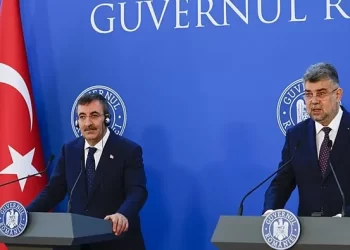 Cevdet Yılmaz, Romanya Başbakanı Ciolacu ile görüşme gerçekleştirdi