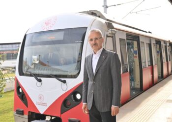 Bakanlığa bağlı metro ve kent içi raylı sistemler bugün ücretsiz