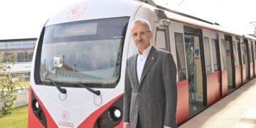 Bakanlığa bağlı metro ve kent içi raylı sistemler bugün ücretsiz