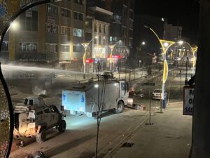 Baskanligin AK Partiye verildigi Vanda Valilikten 15 gunluk yasak1 habermeydan