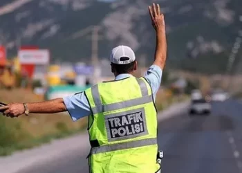 Bakan Yerlikaya: Bayram tatili boyunca hız denetimlerimiz radar ile geceleri de sürüyor