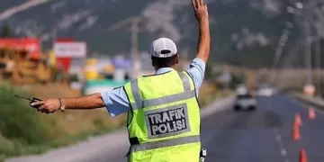 Bakan Yerlikaya: Bayram tatili boyunca hız denetimlerimiz radar ile geceleri de sürüyor