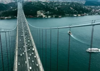 Bayram tatilinde köprü ve otoyollar ücretsiz olacak