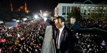 İmamoğlu Saraçhane’de konuştu: Bugün itibarıyla tek adam vesayet dönemi bitmiştir