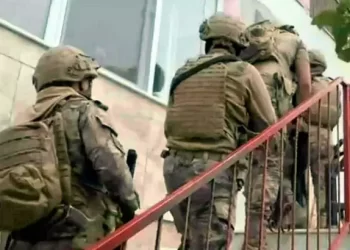 İzmir ve Aydın'da FETÖ'ye yönelik operasyon! İzmir ve Aydın’da FETÖ’ye yönelik operasyon!