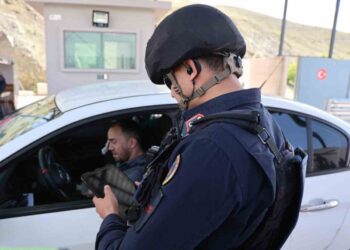 Elazığ’da Jandarma ekiplerinden bayram denetimi