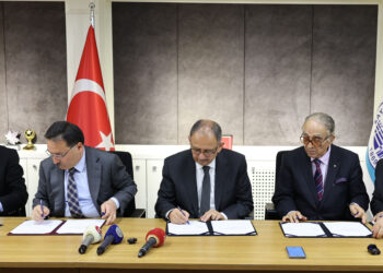 Bakan Özhaseki: Kentsel dönüşüm konularını hassasiyetle çalışmamız gerekiyor