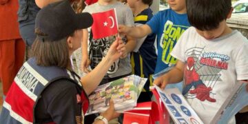 Minik öğrencilere jandarma tanıtıldı