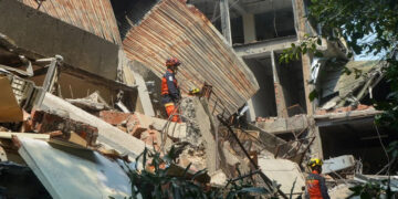 Tayvan’da 7,4 büyüklüğünde deprem