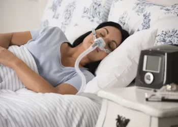 Uyku apnesi nedir? Uyku apnesi belirtileri, nedenleri ve tedavisi