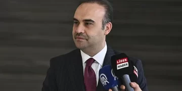 Bakan Kacır açıkladı: Ekonomimizi güçlendirmek için daha fazla gayret göstereceğiz