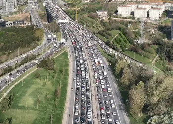 Dün başlayan 9 günlük Ramazan Bayramı tatilinde yollardaki son durum