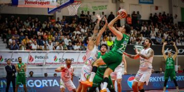 Bursaspor’dan, Petkimspor deplasmanında kritik galibiyet!