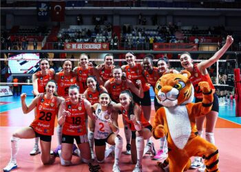 Eczacıbaşı Dynavit, VakıfBank’ı devirip seride öne geçti!