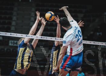 Efeler Ligi’nde şampiyon Halkbank!