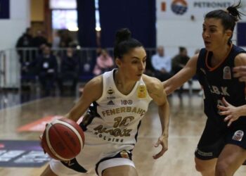 Fenerbahçe Alagöz Holding, ÇBK Mersin’i yenerek seride 2-0 öne geçti!