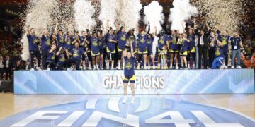 Fenerbahçe Alagöz Holding, üst üste 2. kez Euroleague Şampiyonu oldu!