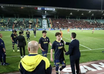 Fenerbahçe, Süper Kupa maçında sahadan çekildi!