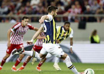Fenerbahçe, tur umudunu İstanbul’a bıraktı!
