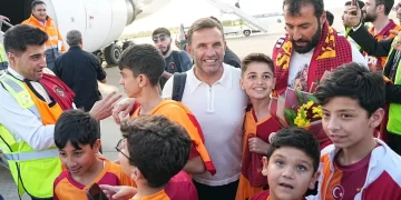 Galatasaray kafilesi Şanlıurfa’da coşkuyla karşılandı!