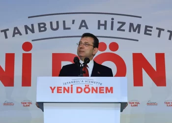 İmamoğlu yeni dönemde göreve başladı