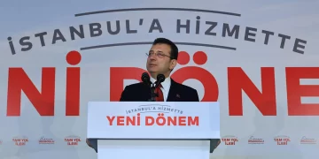 İmamoğlu yeni dönemde göreve başladı