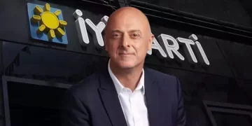 Ümit Özlale İYİ Parti’den istifa etti