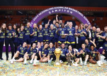 Kadınlar Basketbol Süper Ligi’nin şampiyonu Fenerbahçe Alagöz Holding oldu!
