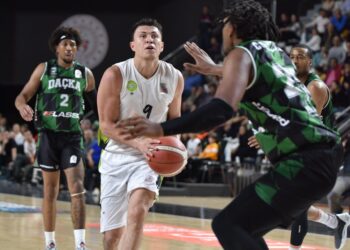 Manisa BBSK 69 – 62 Darüşşafaka